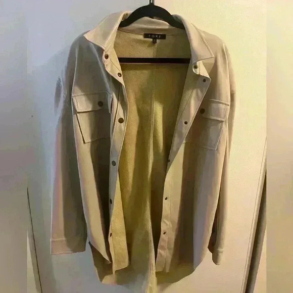 Leather jacket - Picture 2 of 7